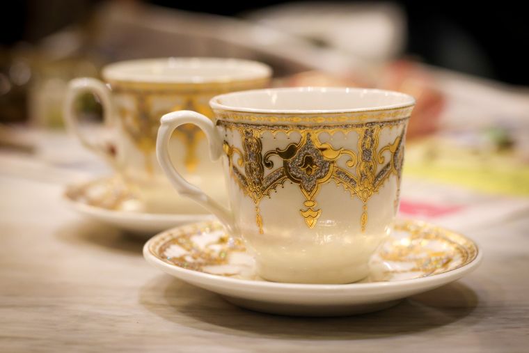 A Guide To Tea Drinking Etiquette